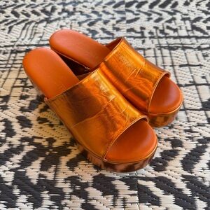 Matisse Anthropologie Size 9 Shiny Orange Platform Heels